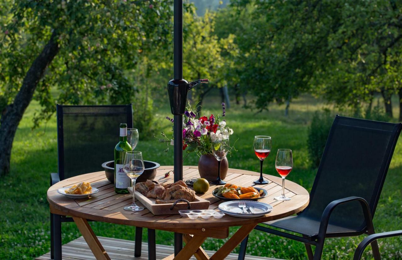 Maison d'hôtes Mednieki Kalvene à Krusati Extérieur photo